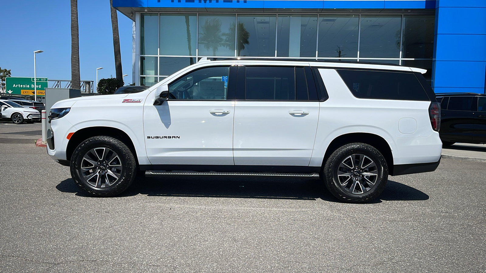 2024 Chevrolet Suburban Z71 3