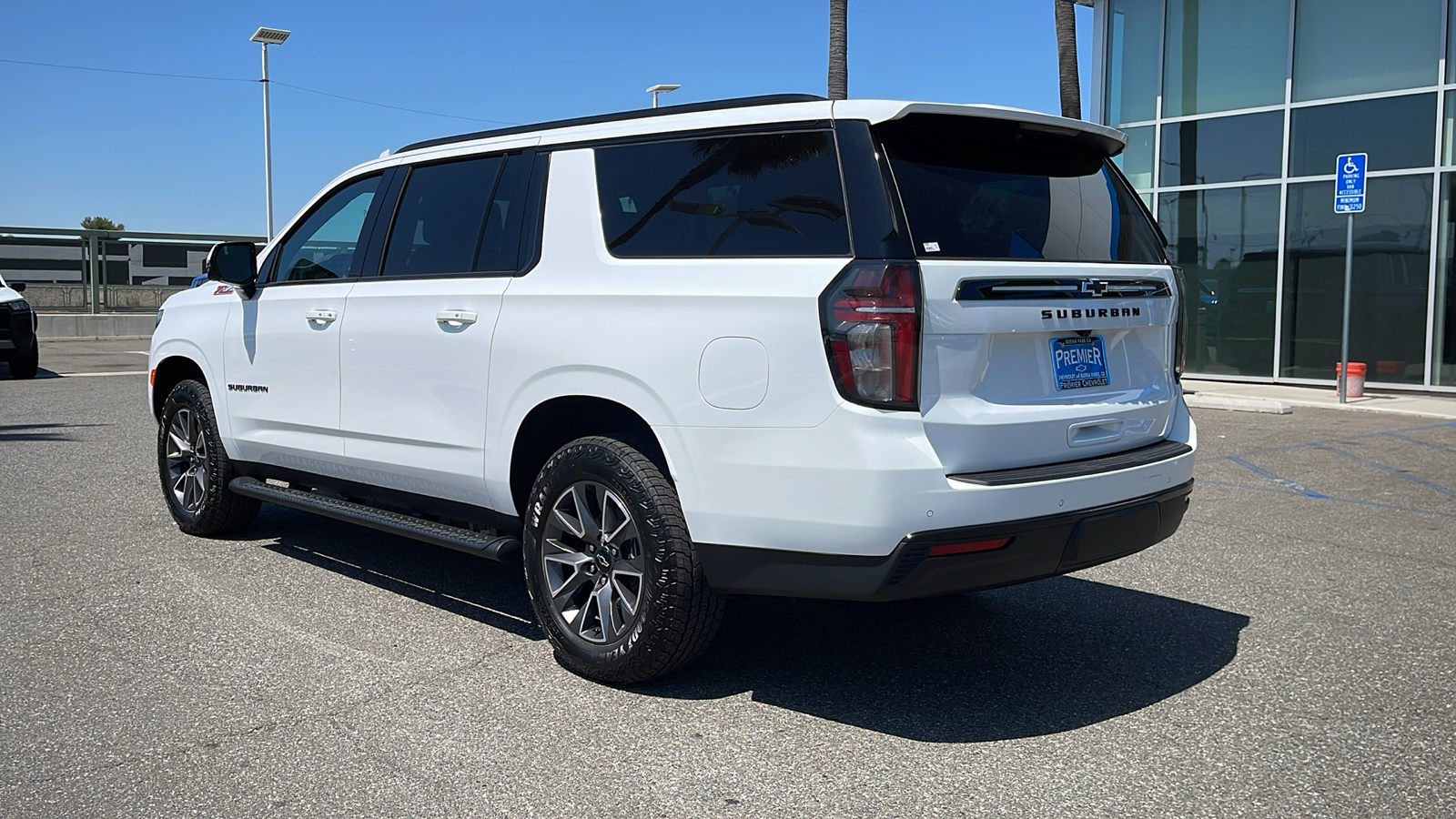 2024 Chevrolet Suburban Z71 4