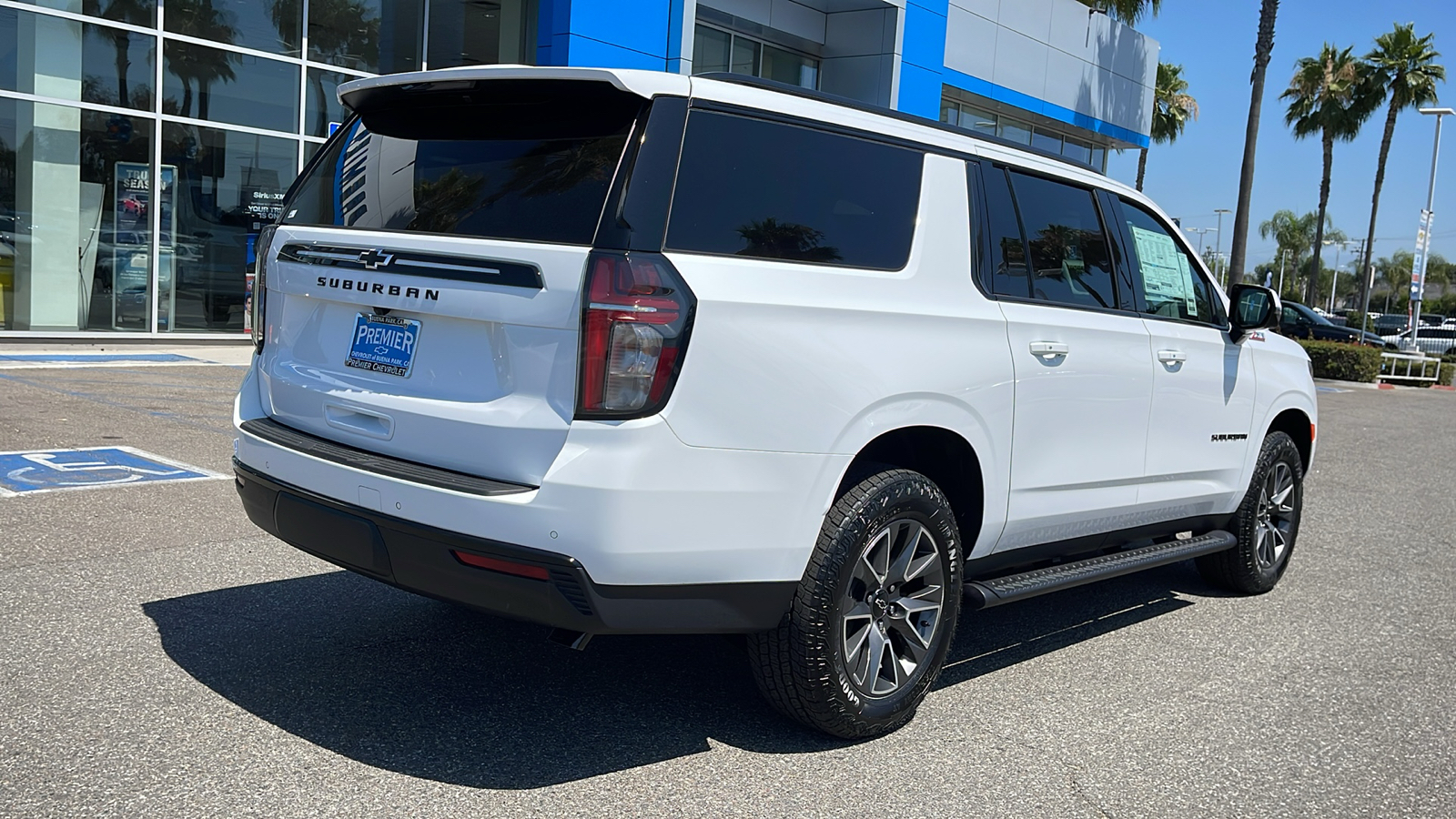 2024 Chevrolet Suburban Z71 6