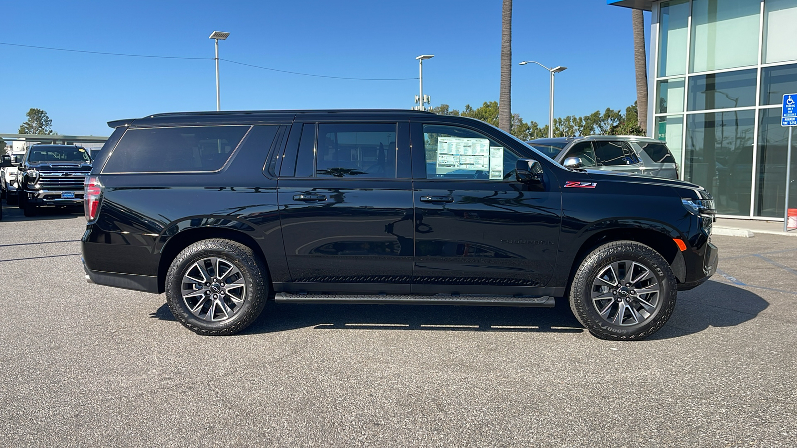 2024 Chevrolet Suburban Z71 6