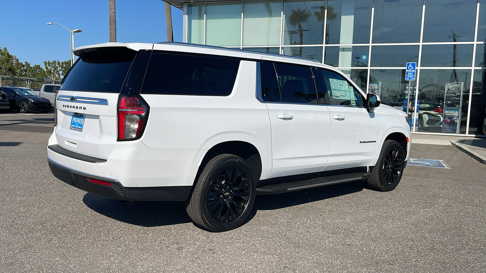 2024 Chevrolet Suburban LS 5