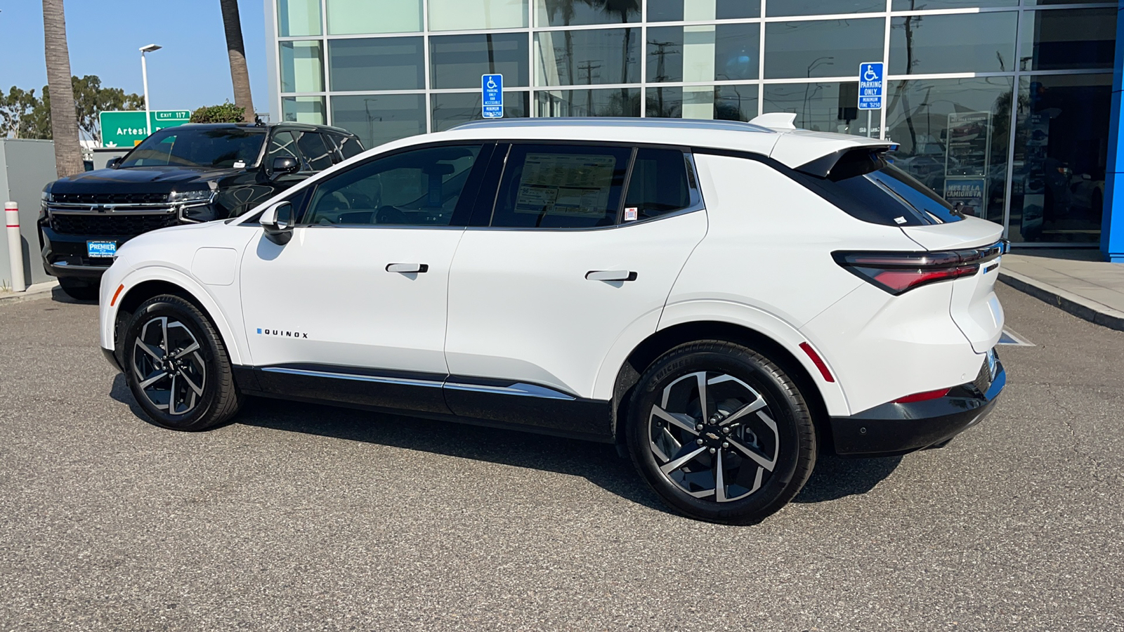 2024 Chevrolet Equinox EV LT 3