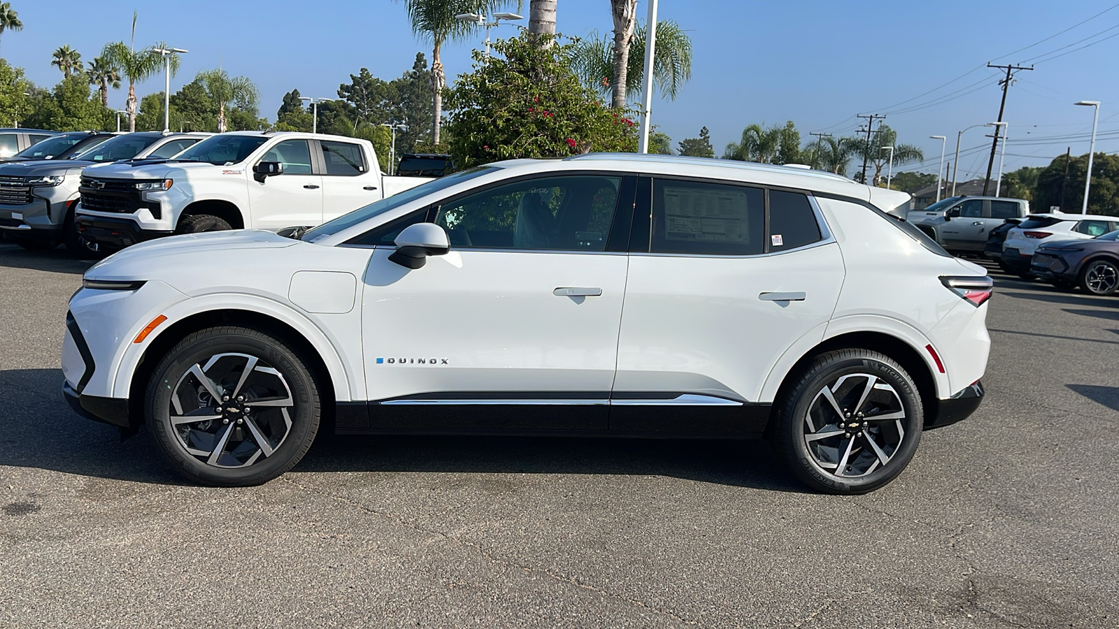 2024 Chevrolet Equinox EV LT 2