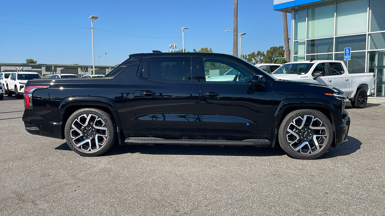 2024 Chevrolet Silverado EV RST 6