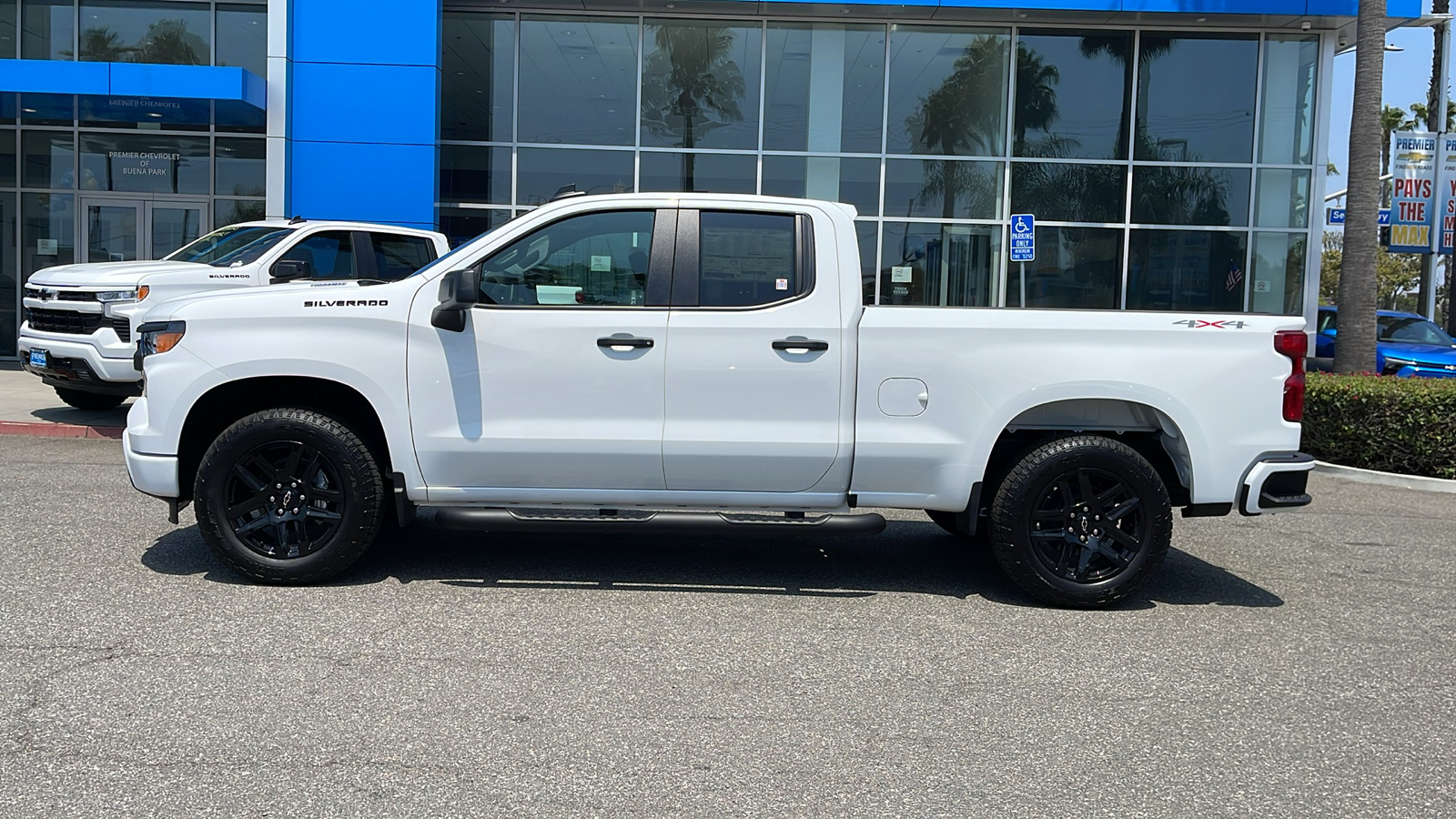 2024 Chevrolet Silverado 1500 Custom 3