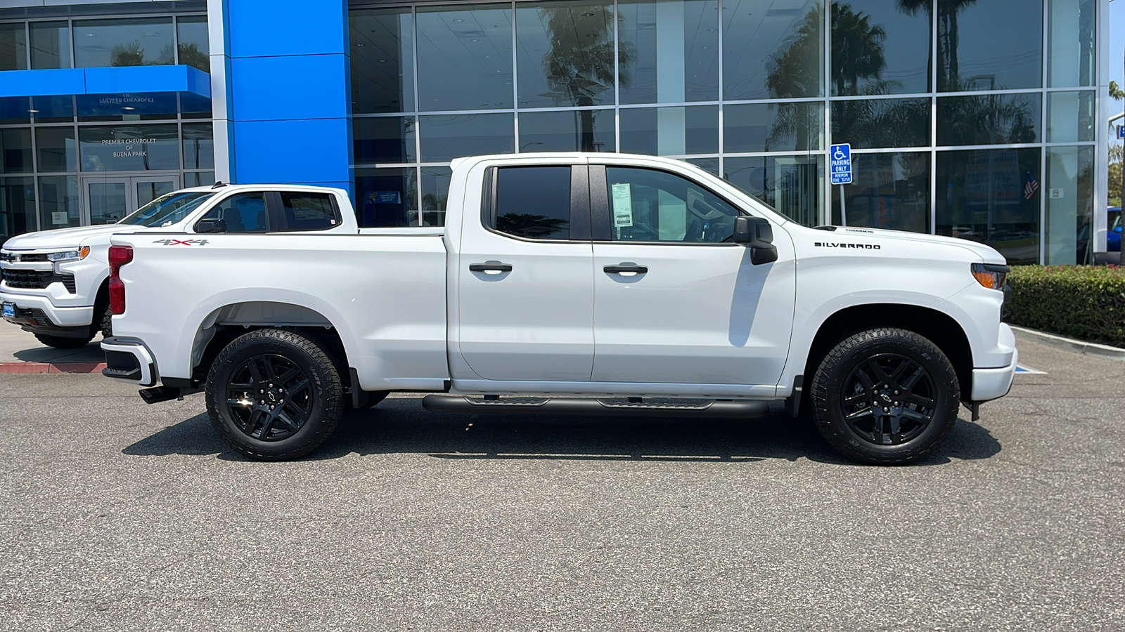 2024 Chevrolet Silverado 1500 Custom 7