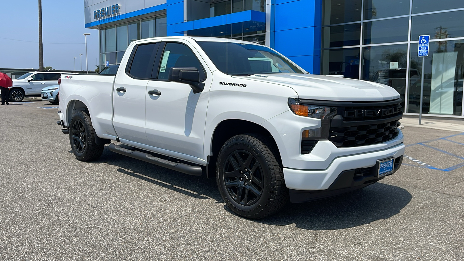 2024 Chevrolet Silverado 1500 Custom 8