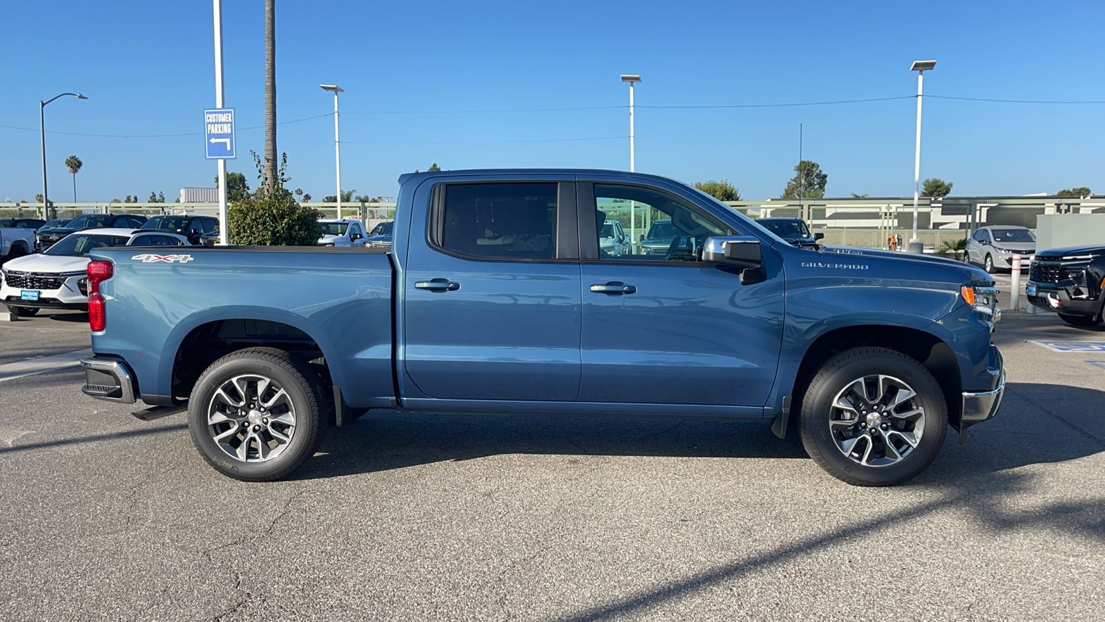 2024 Chevrolet Silverado 1500 LT 6