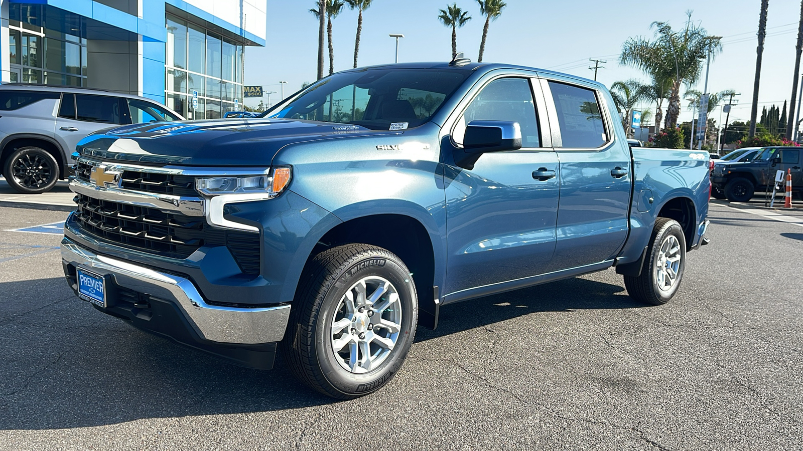 2024 Chevrolet Silverado 1500 LT 1