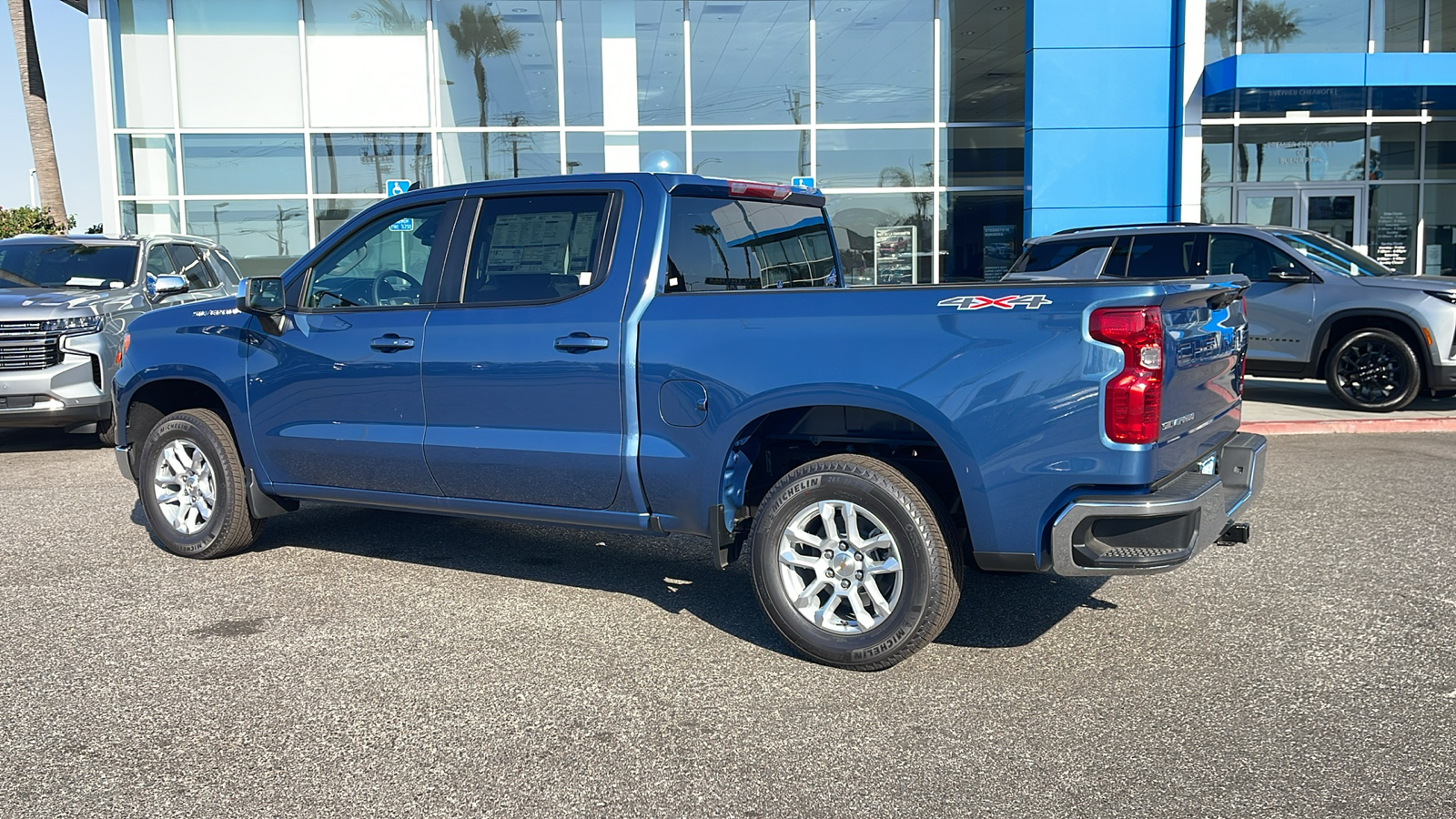 2024 Chevrolet Silverado 1500 LT 3