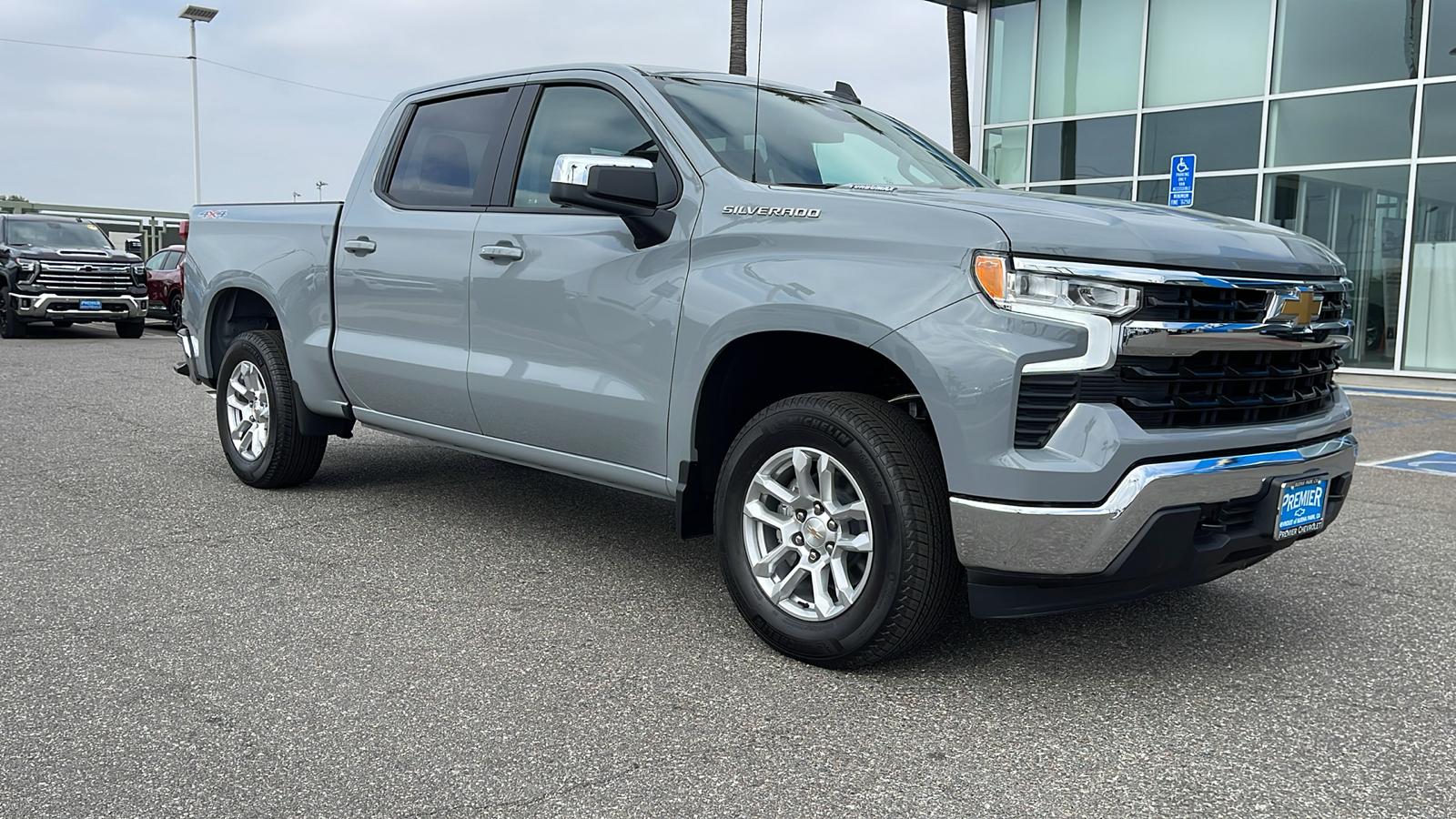 2024 Chevrolet Silverado 1500 LT 8