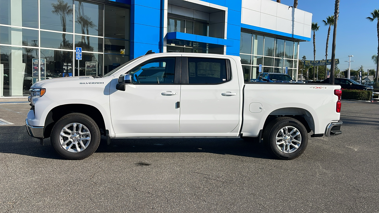 2024 Chevrolet Silverado 1500 LT 2