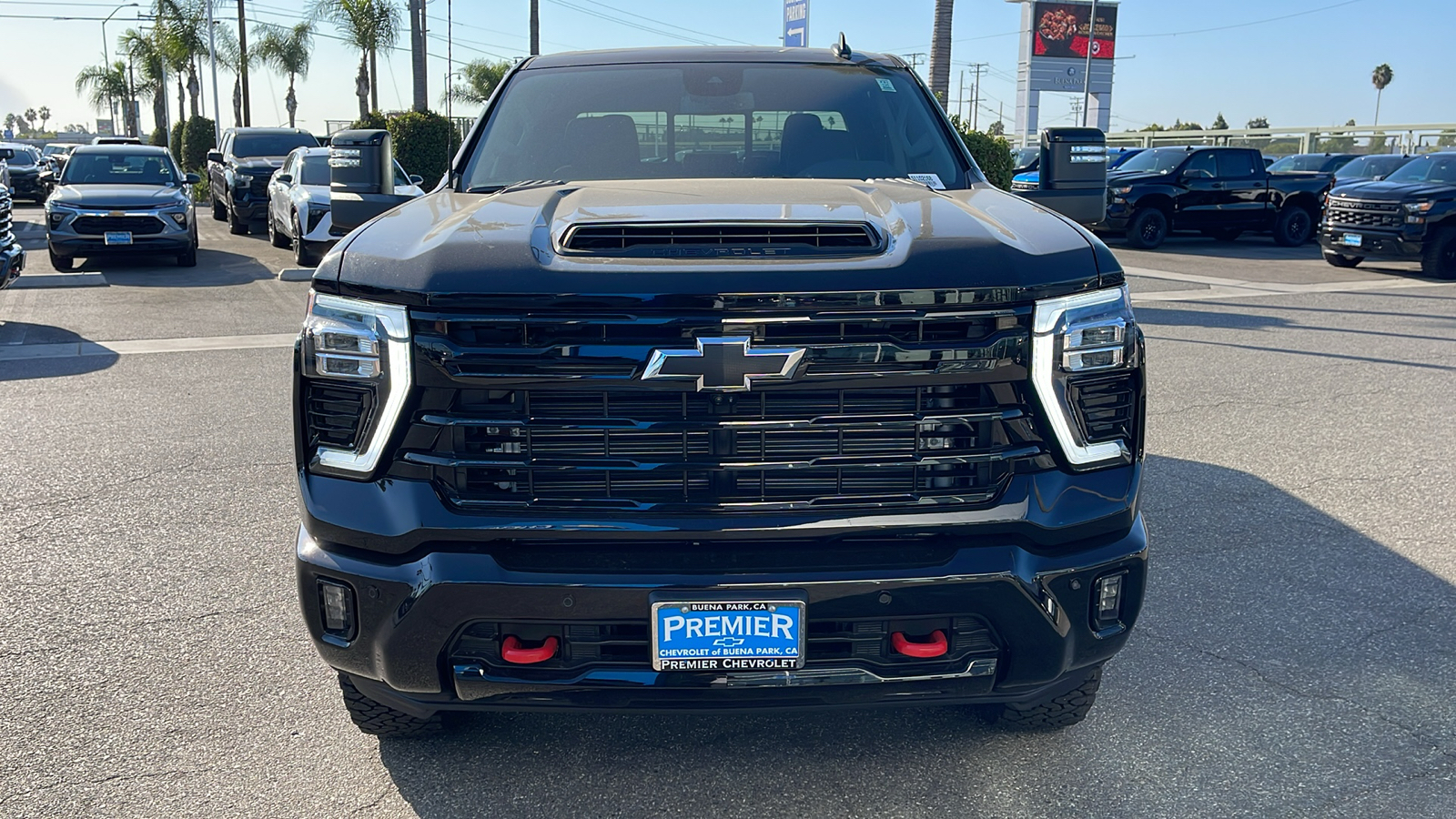 2025 Chevrolet Silverado 2500HD LT 8