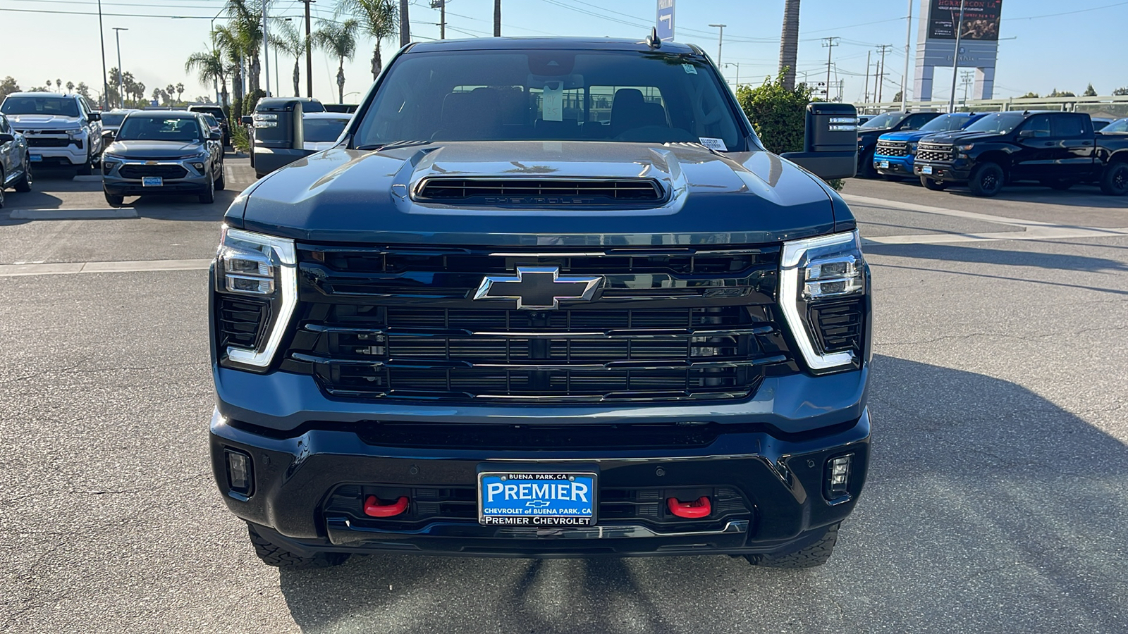 2025 Chevrolet Silverado 2500HD LT 8