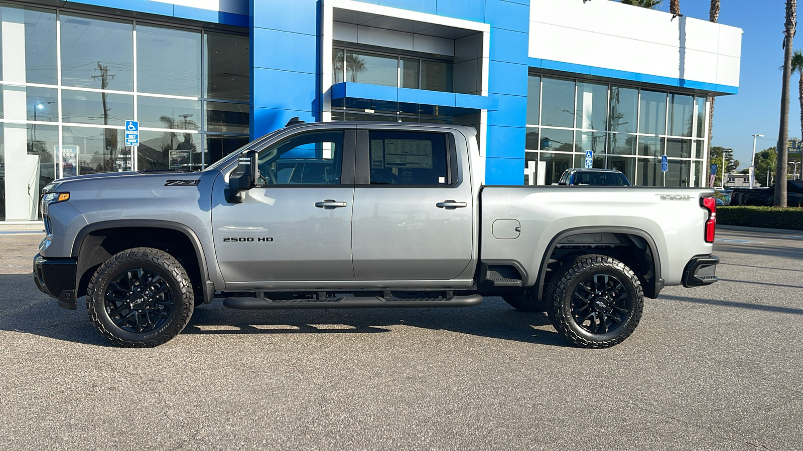 2025 Chevrolet Silverado 2500HD LT 2