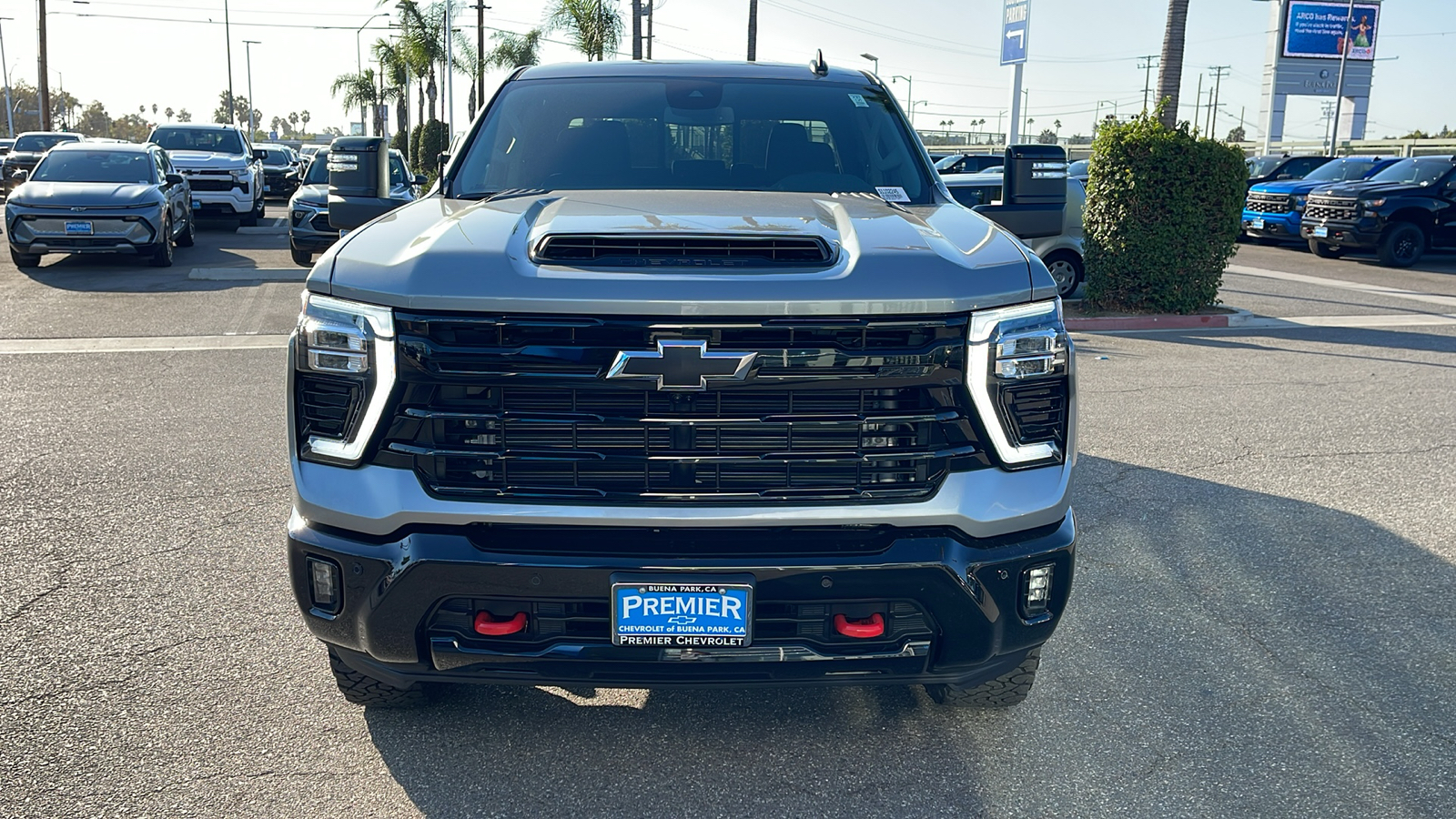 2025 Chevrolet Silverado 2500HD LT 8