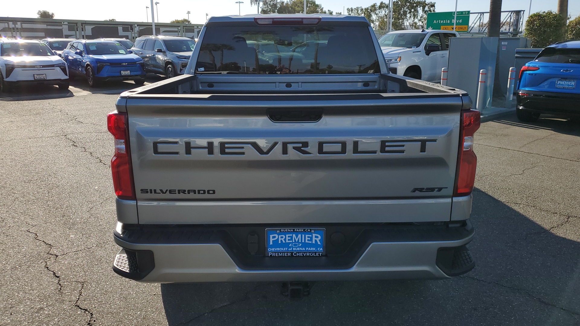 2025 Chevrolet Silverado 1500 RST 4