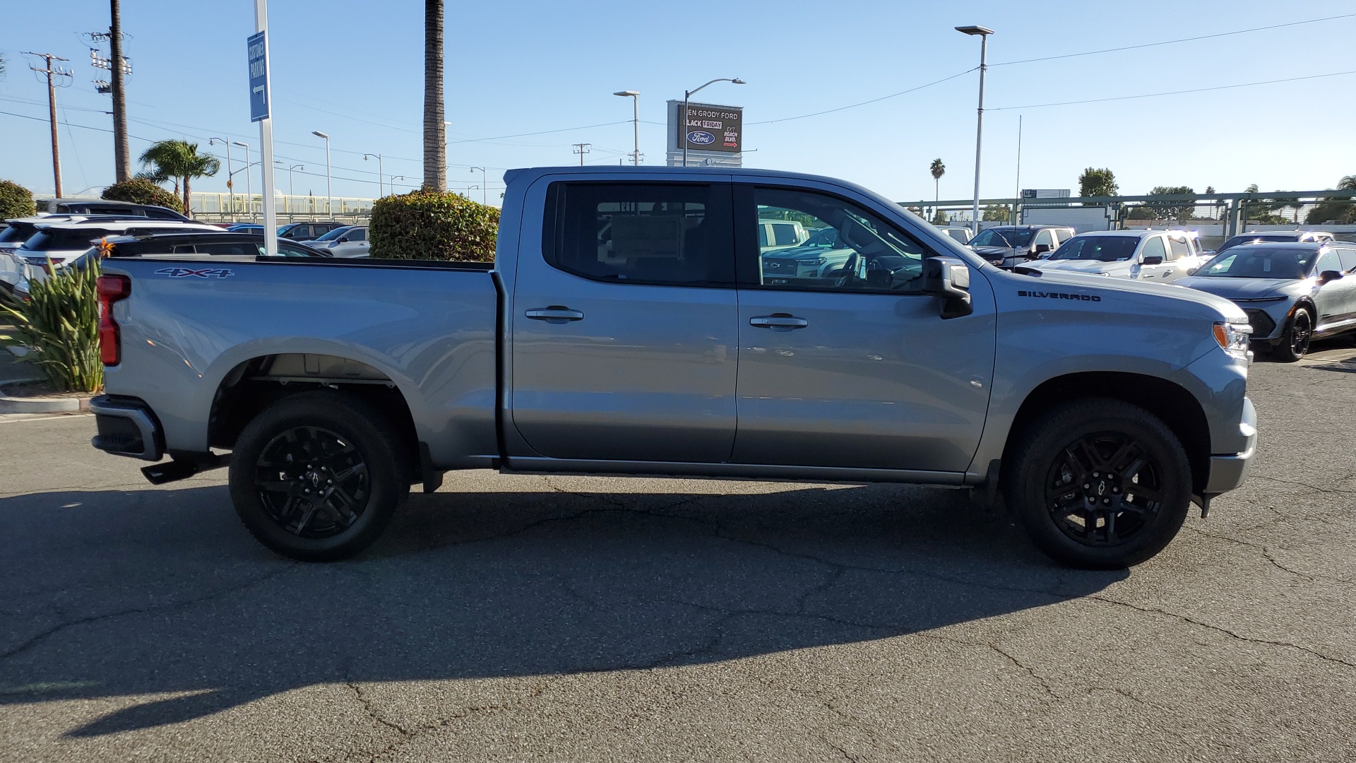 2025 Chevrolet Silverado 1500 RST 6