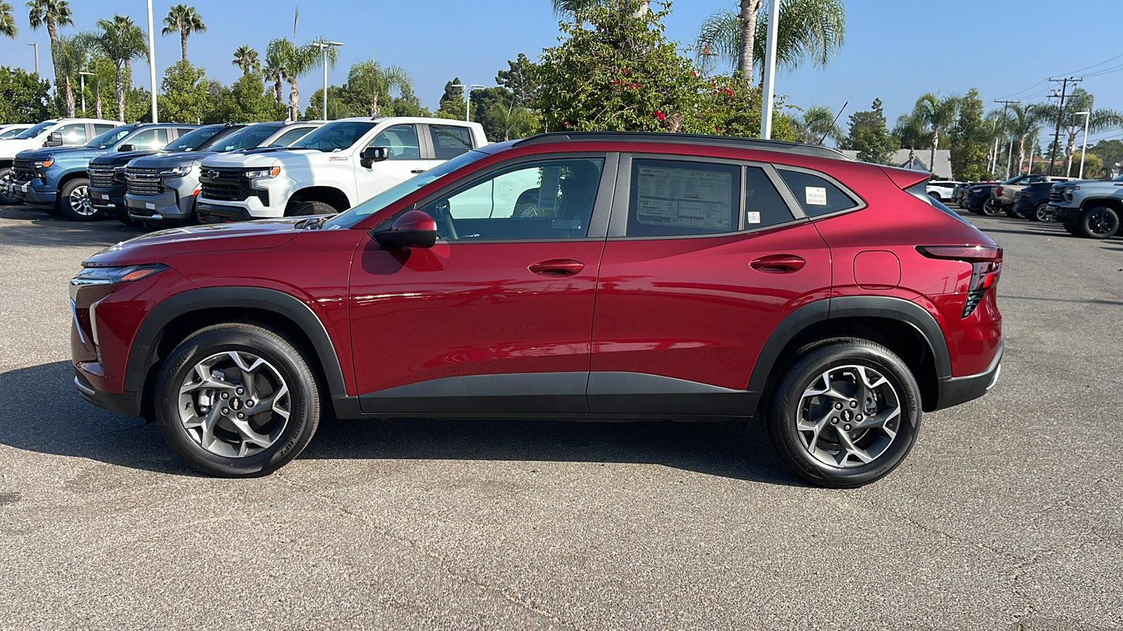 2025 Chevrolet Trax LT 2