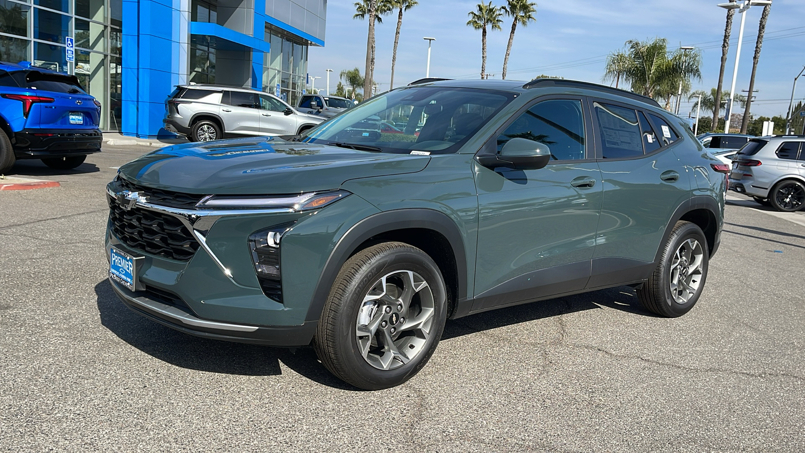 2025 Chevrolet Trax LT 2