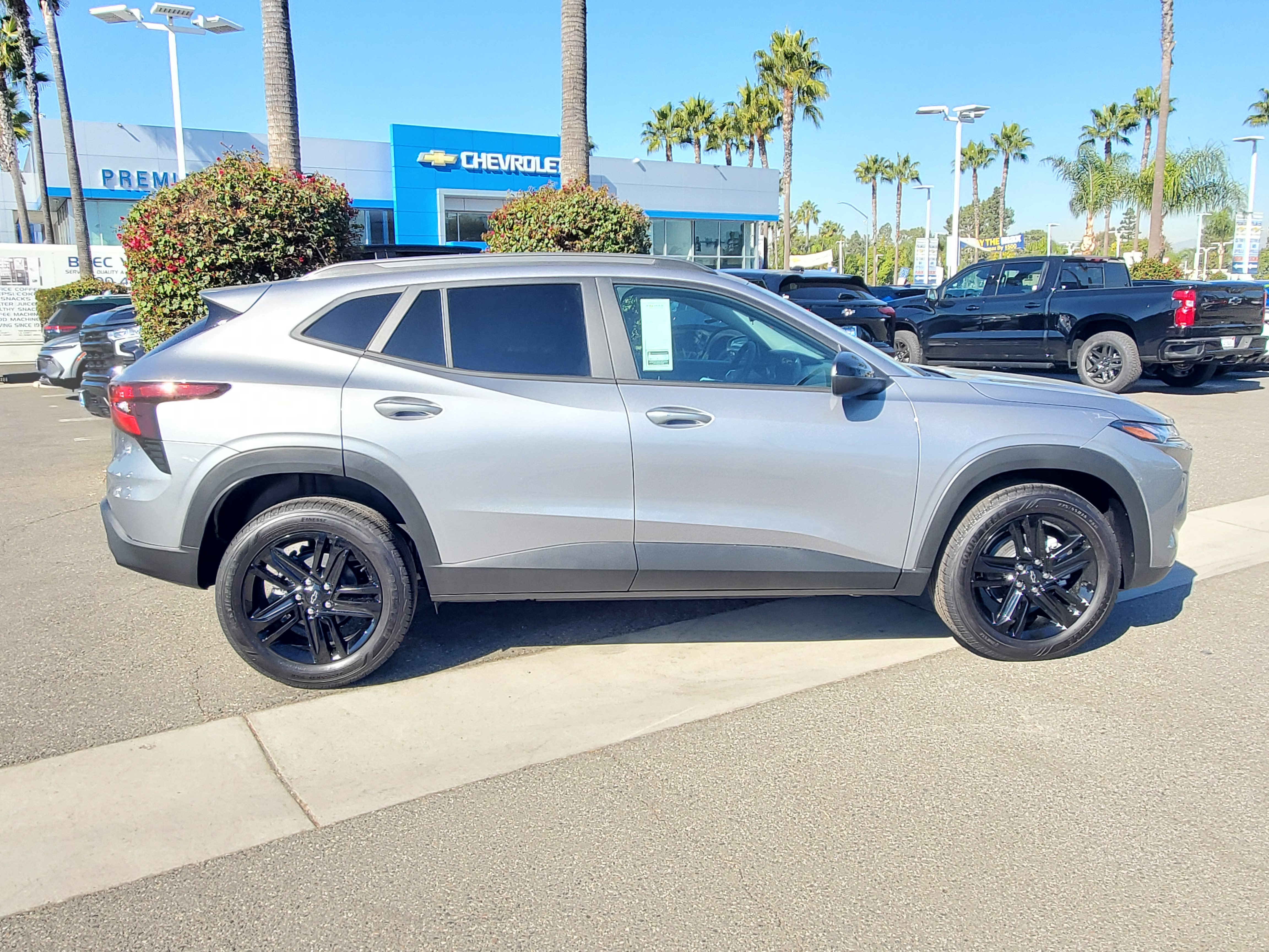 2025 Chevrolet Trax ACTIV 7