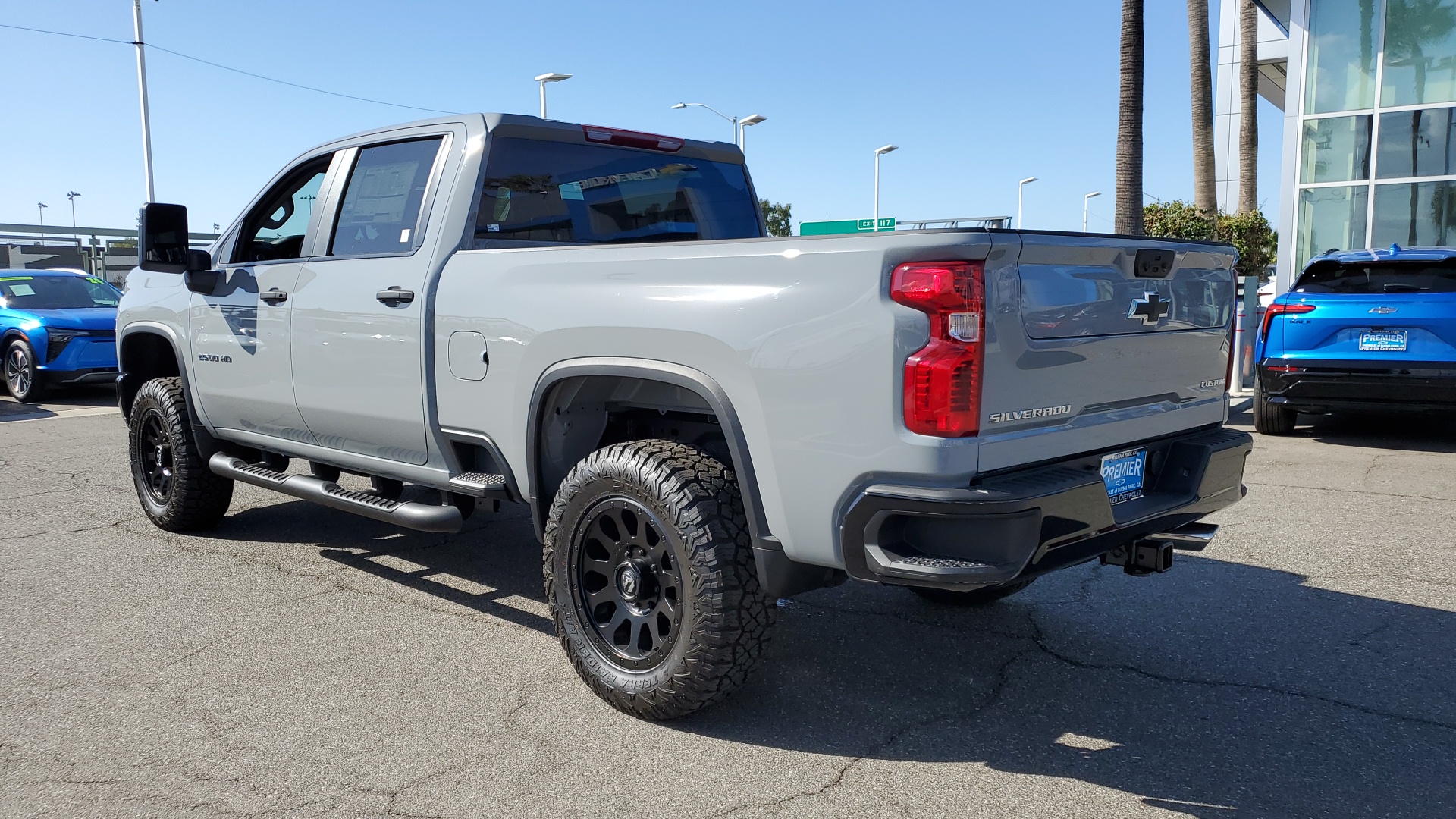 2025 Chevrolet Silverado 2500HD Custom 3