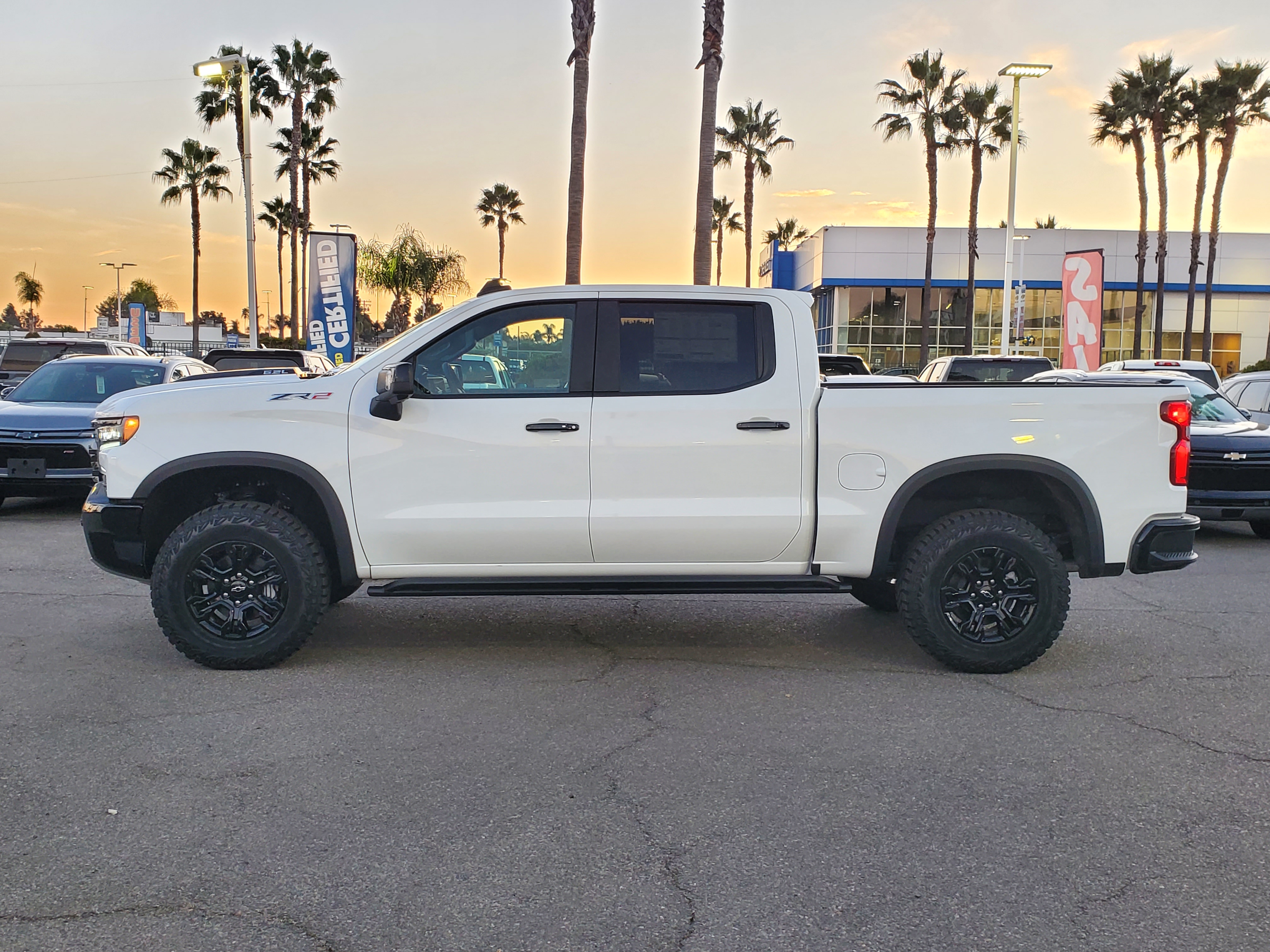 2025 Chevrolet Silverado 1500 ZR2 3