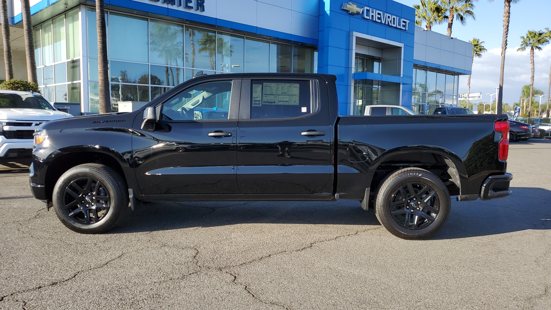 2025 Chevrolet Silverado 1500 Custom 2