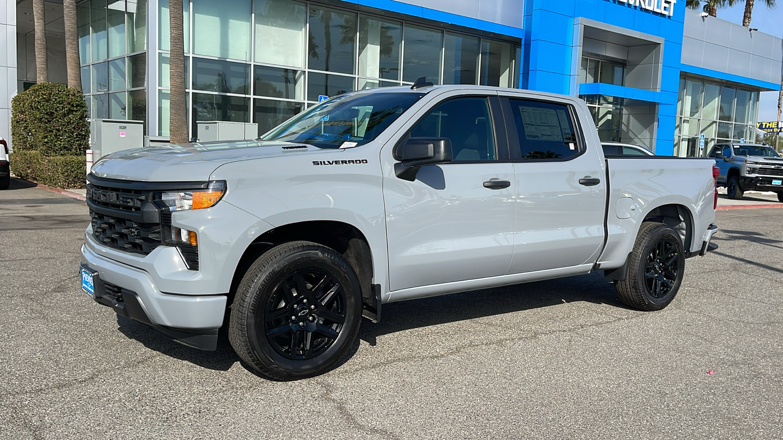 2025 Chevrolet Silverado 1500 Custom 1