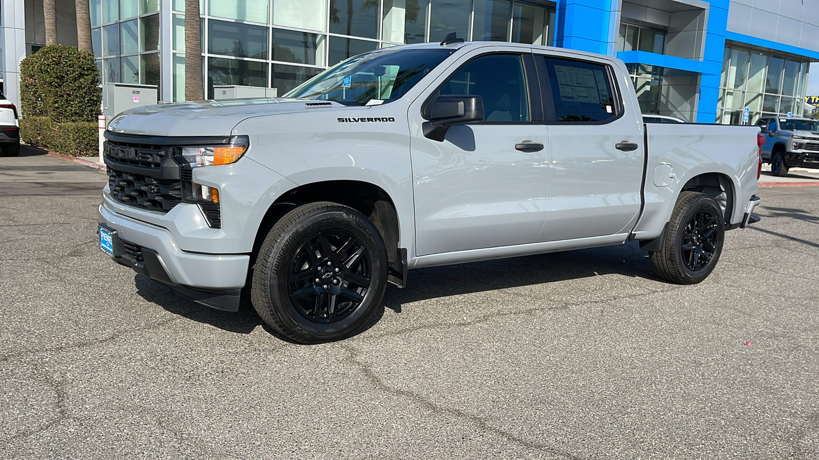 2025 Chevrolet Silverado 1500 Custom 2