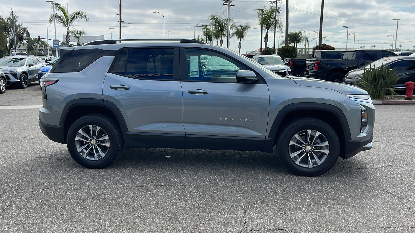 2025 Chevrolet Equinox FWD LT 7