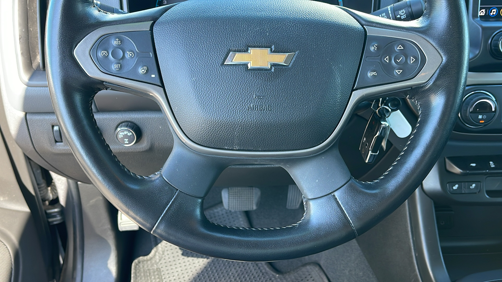 2022 Chevrolet Colorado 4WD Z71 21