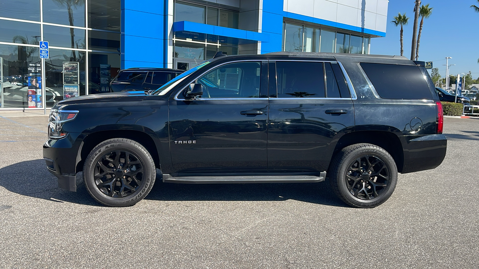 2017 Chevrolet Tahoe LT 2