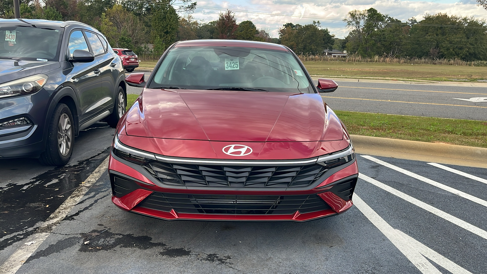 2024 Hyundai Elantra  2