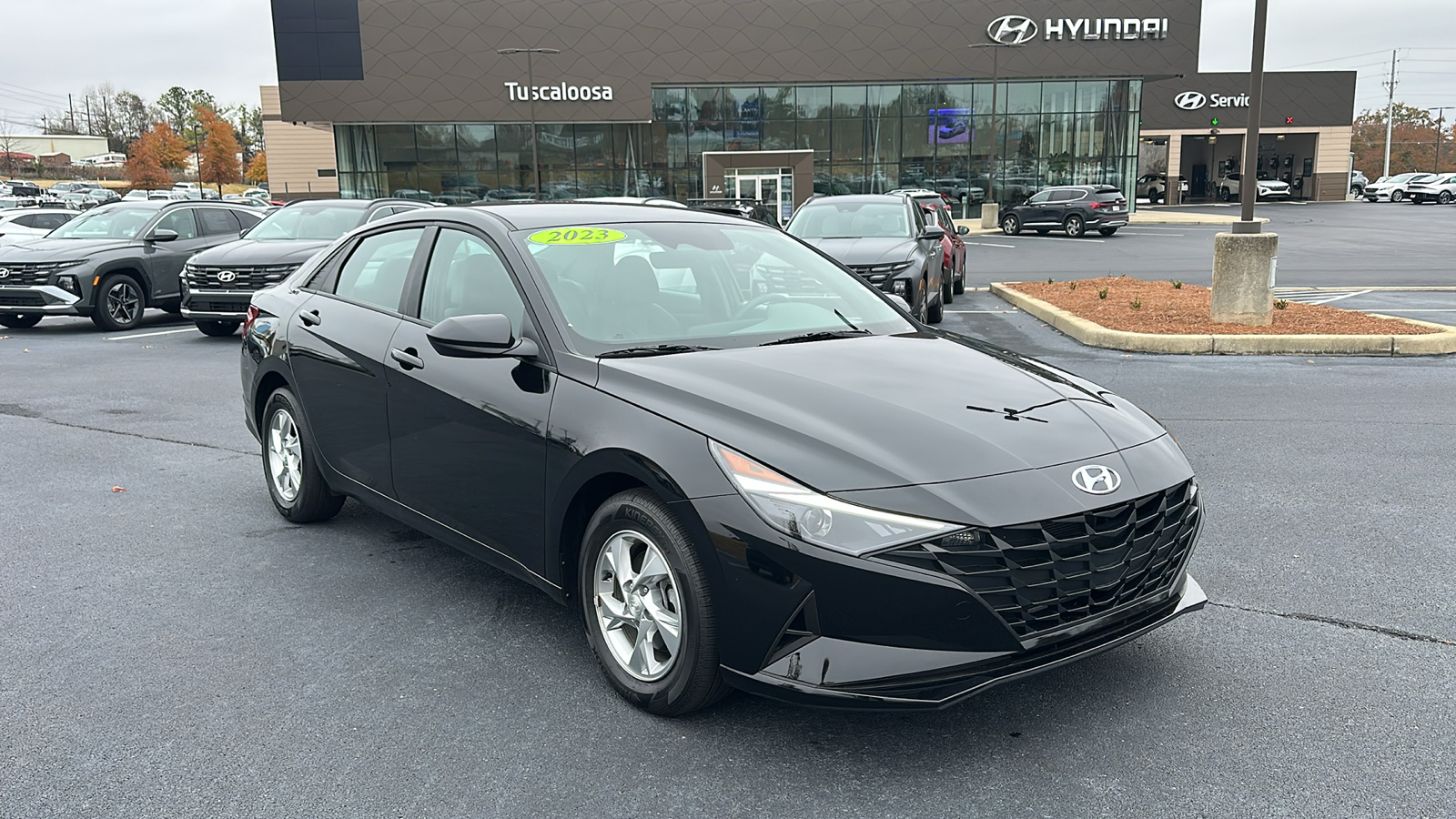 2023 Hyundai Elantra  1