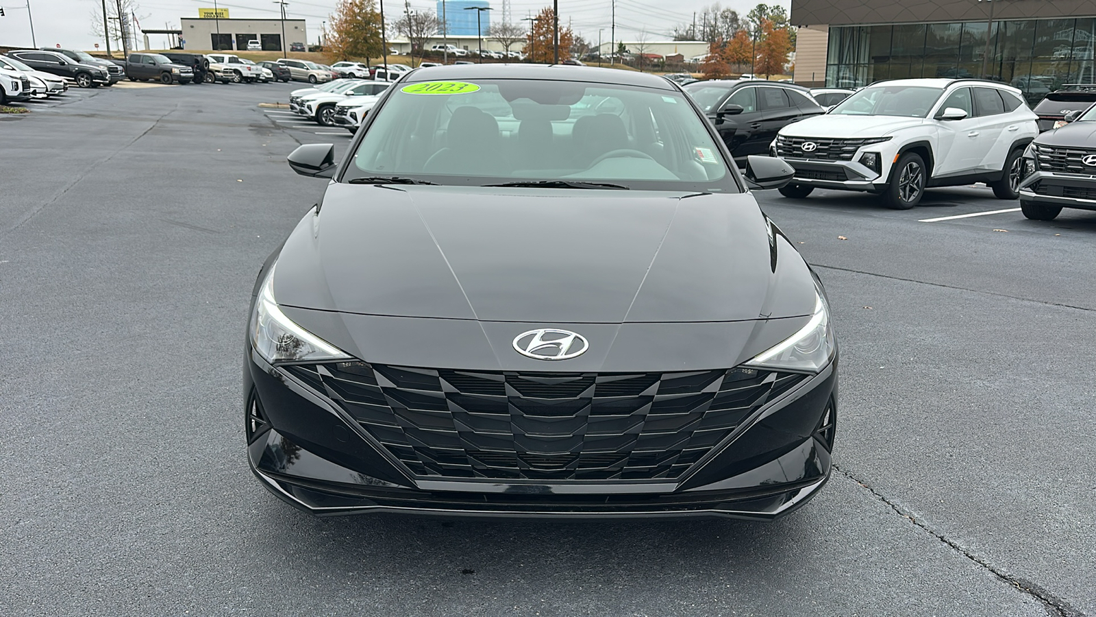 2023 Hyundai Elantra  2