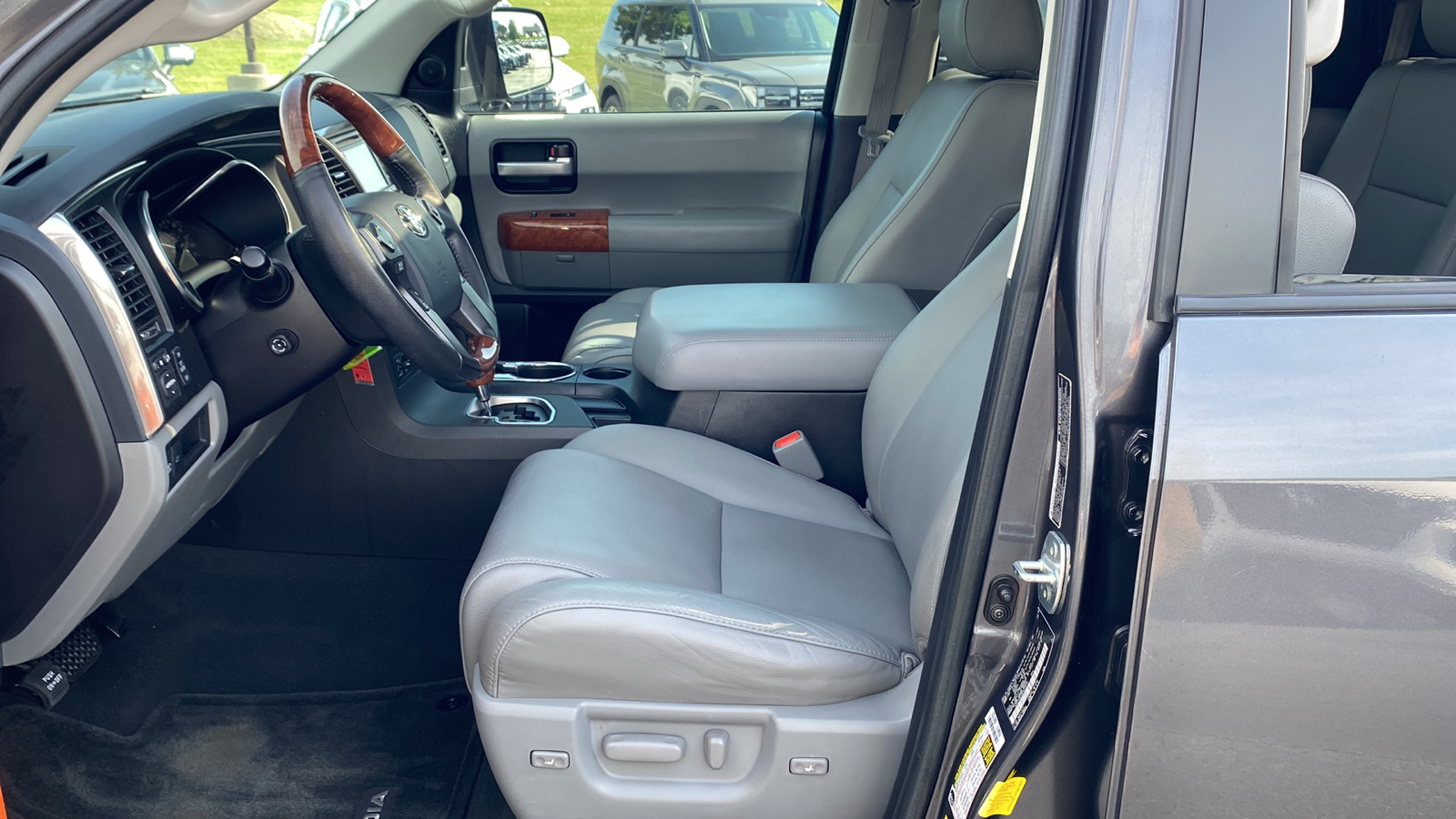 2019 Toyota Sequoia  22