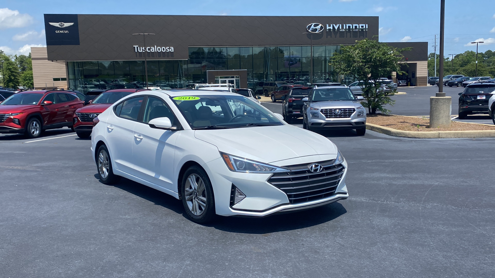 2019 Hyundai Elantra  1