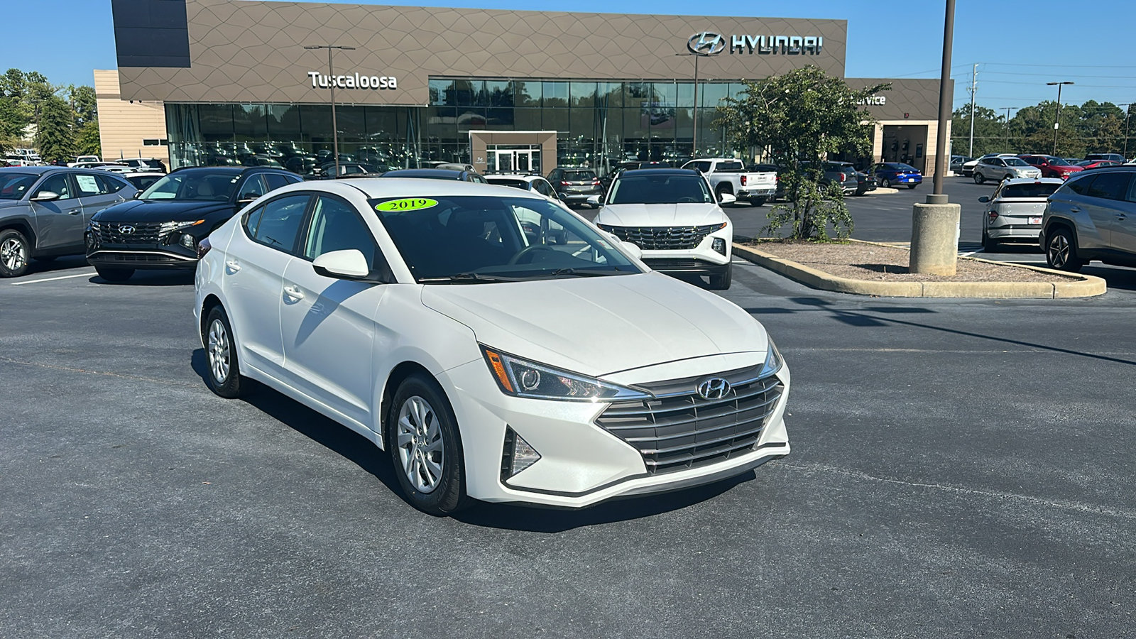 2019 Hyundai Elantra  1