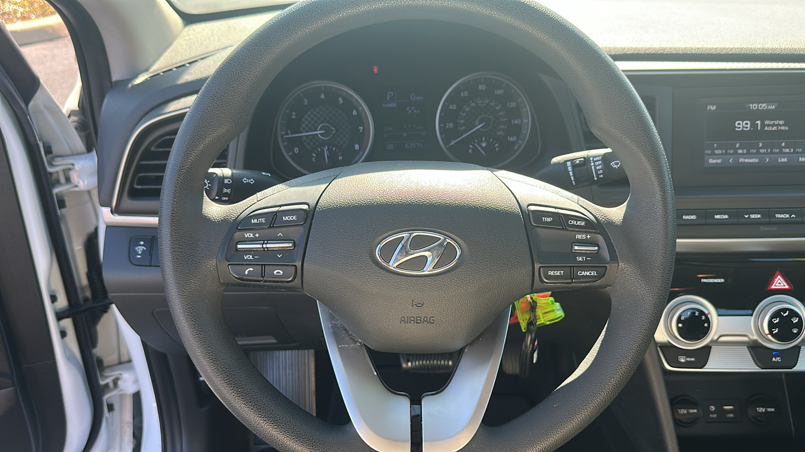 2019 Hyundai Elantra  15