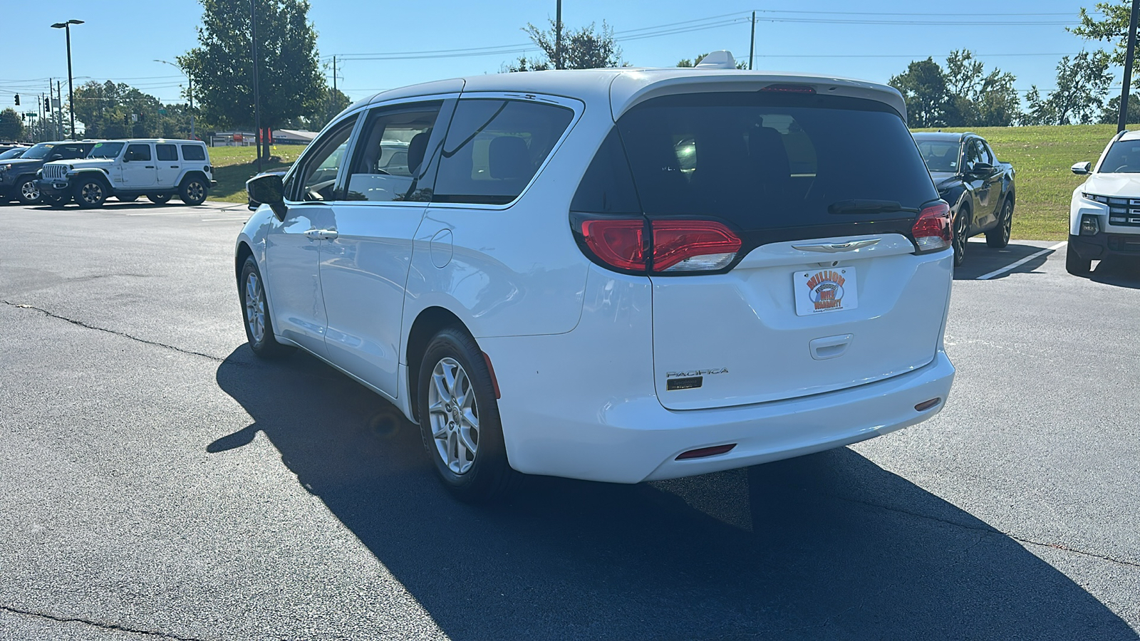 2017 Chrysler Pacifica  5