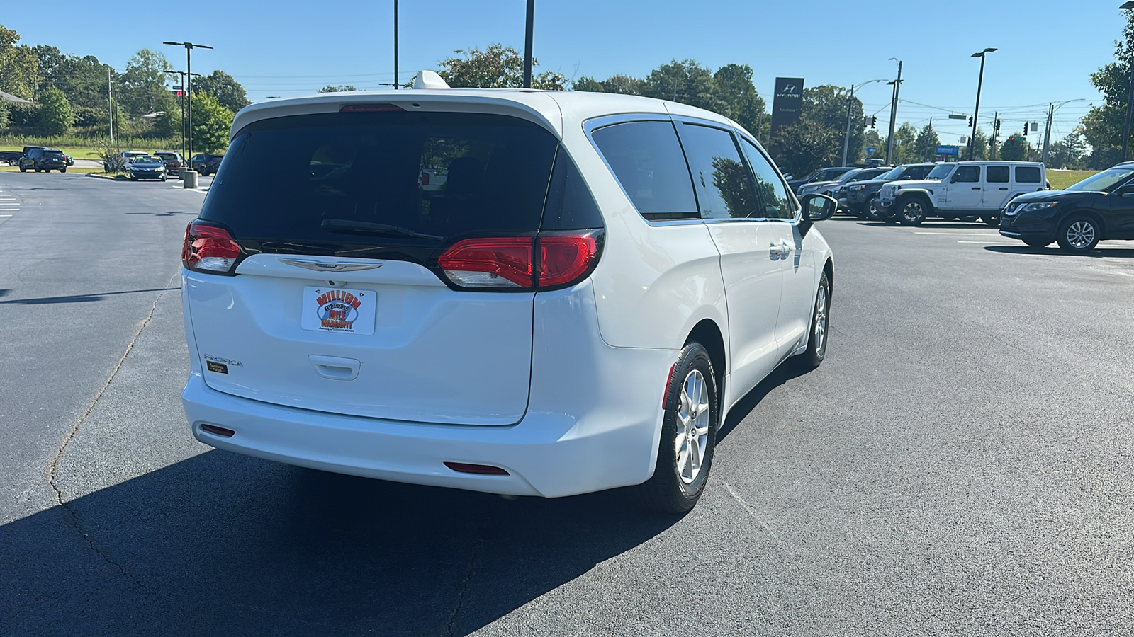 2017 Chrysler Pacifica  7