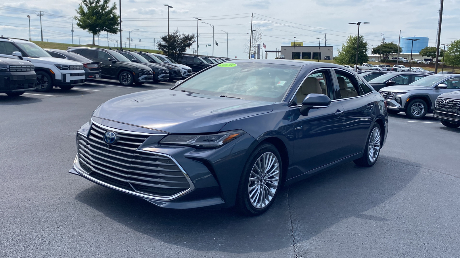 2020 Toyota Avalon Hybrid  3