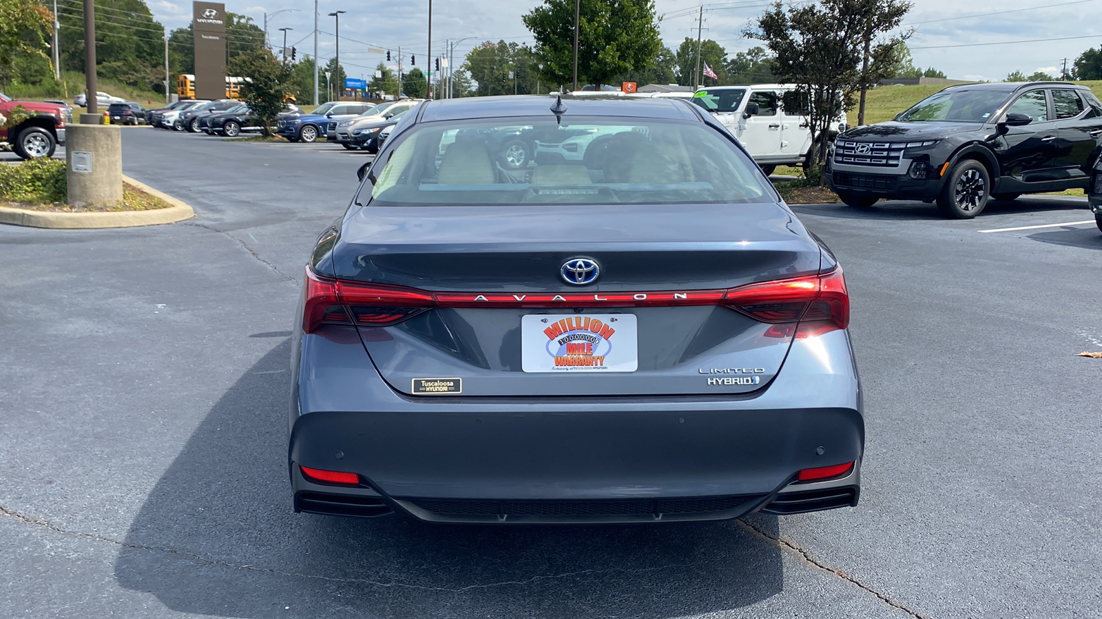 2020 Toyota Avalon Hybrid  6