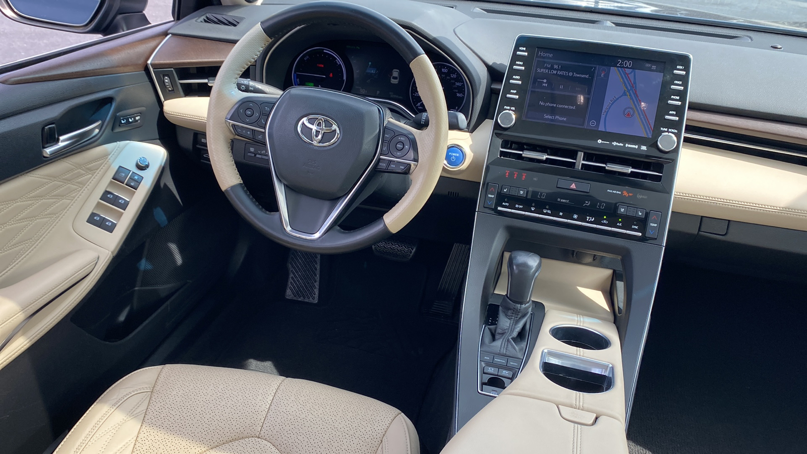 2020 Toyota Avalon Hybrid  27