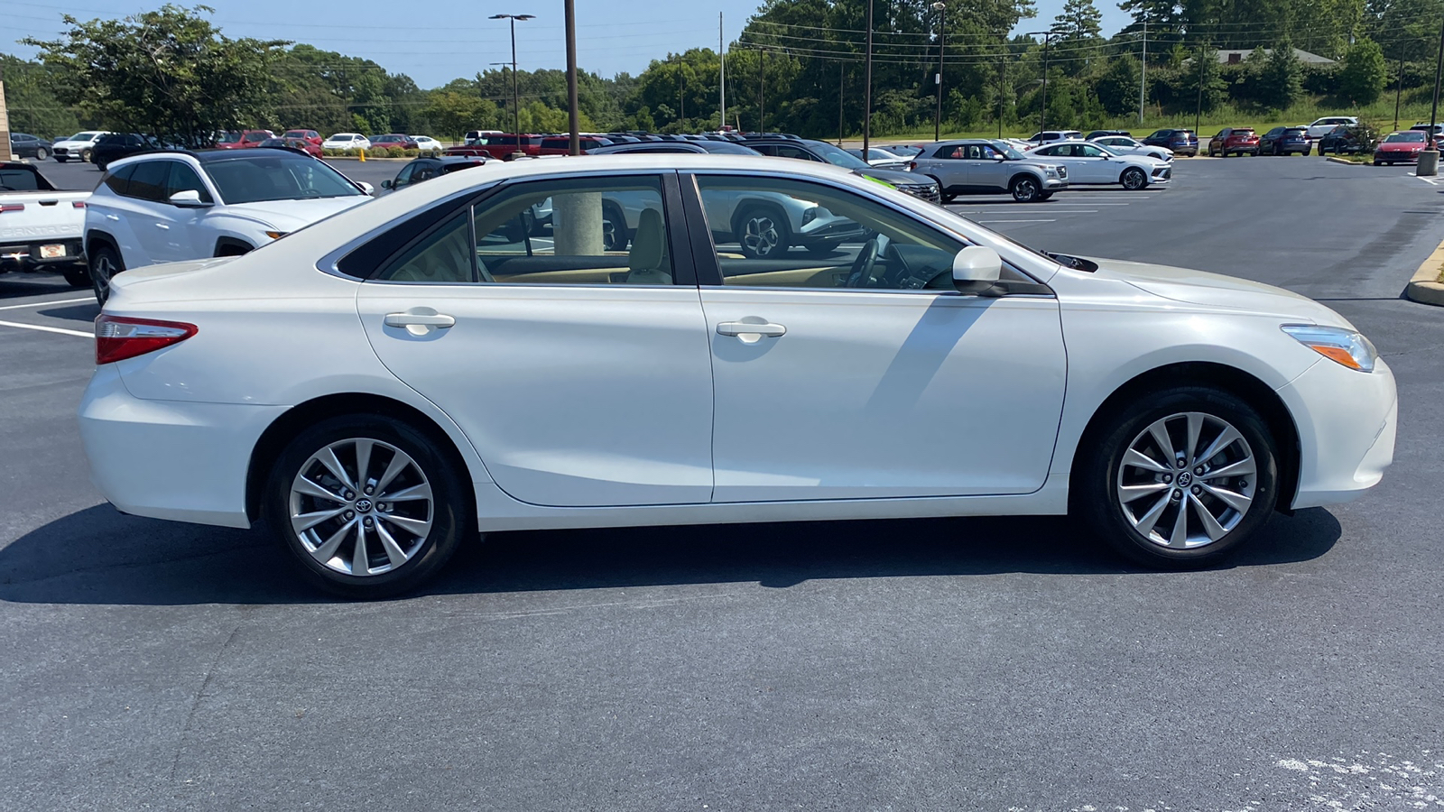 2017 Toyota Camry  8