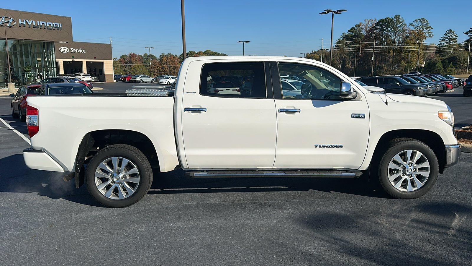 2017 Toyota Tundra 4WD  8