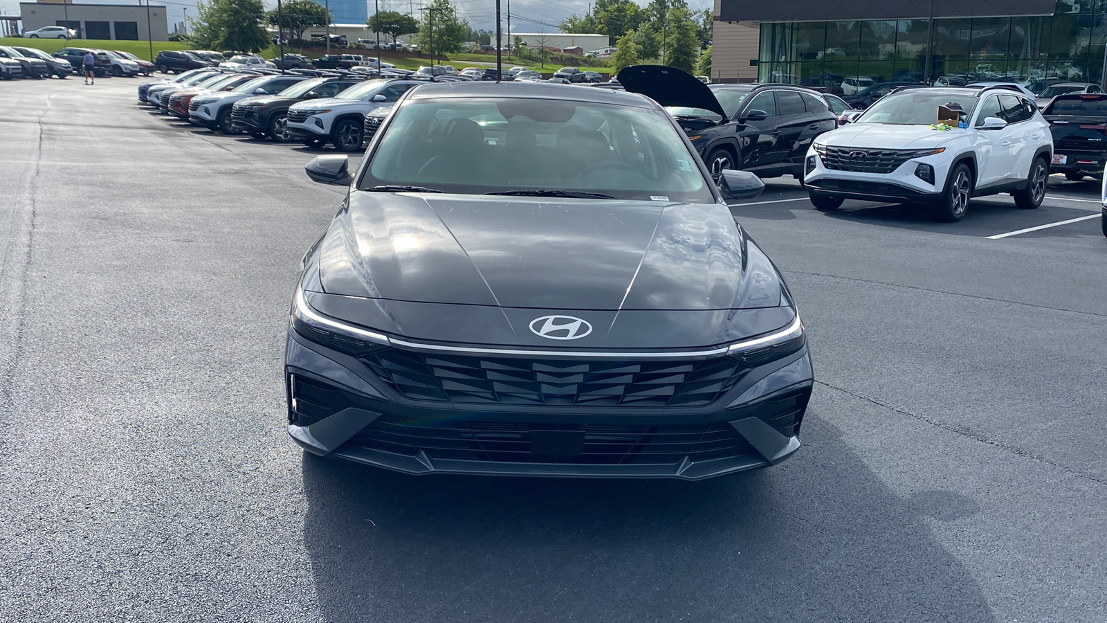 2024 Hyundai Elantra  2