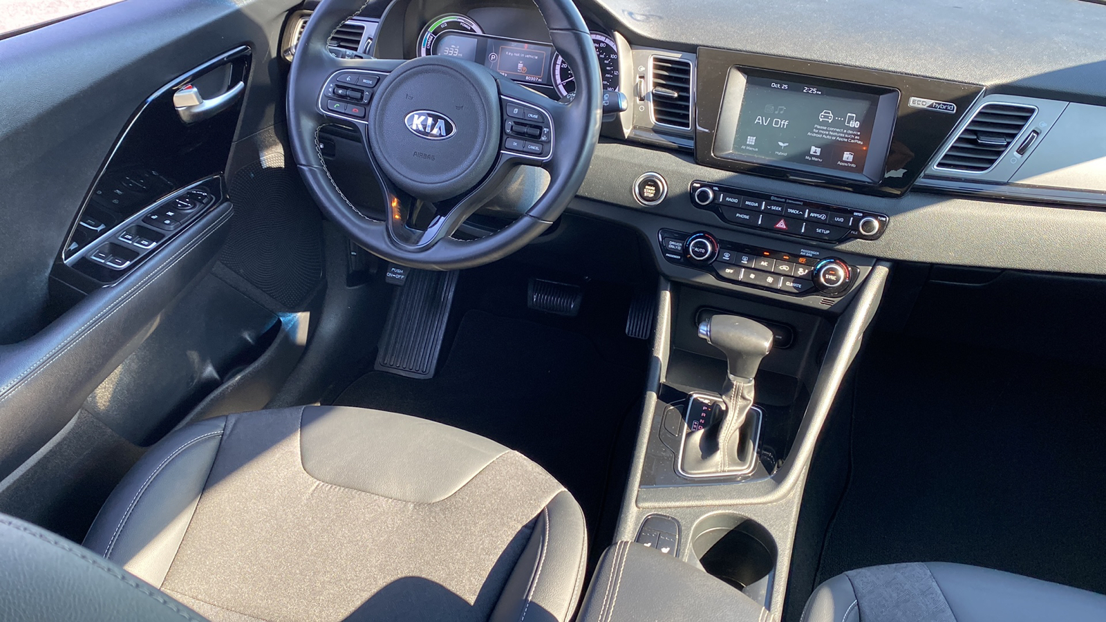 2019 Kia Niro  27