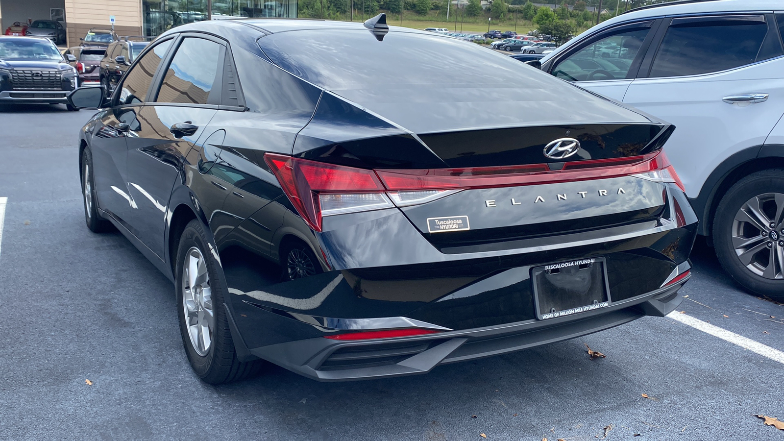 2022 Hyundai Elantra  3